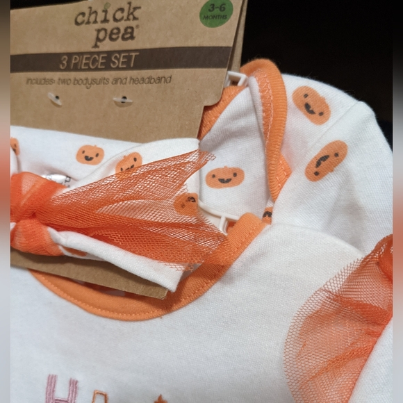 NWT Baby Girl Halloween Onesies set - Picture 2 of 5